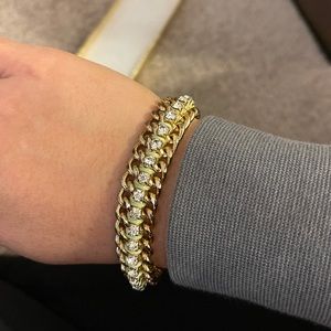 Gold bracelet
